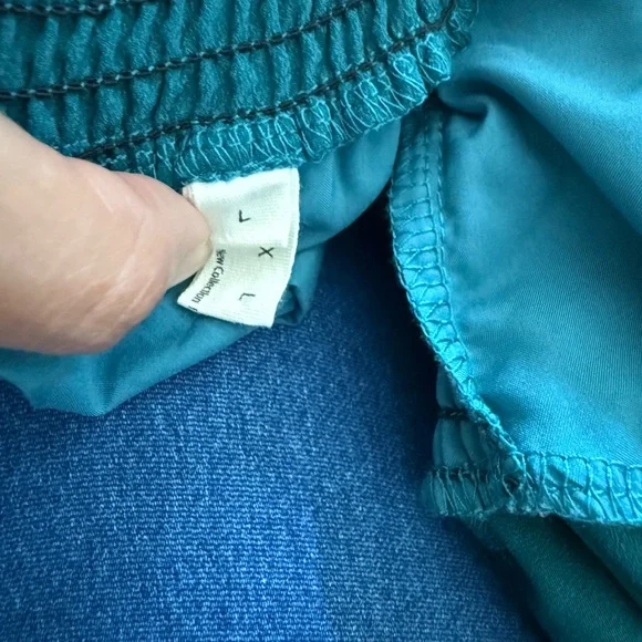 Elegant Teal Long Sleeve Dress - Picture 4 of 15